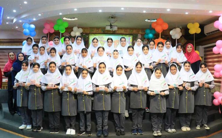 جشن بازگشایی ۱۴۰۵ در دبستان غیردولتی مهرگان بابل