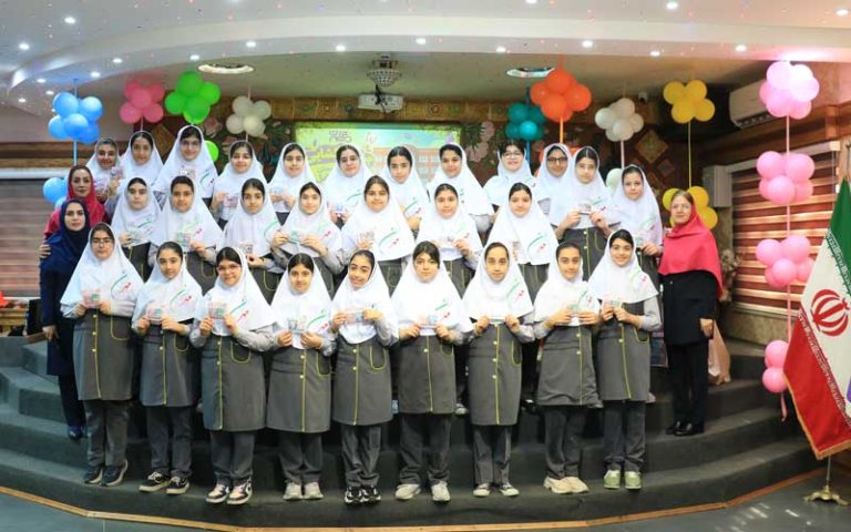 جشن بازگشایی ۱۴۰۵ در دبستان غیردولتی مهرگان بابل